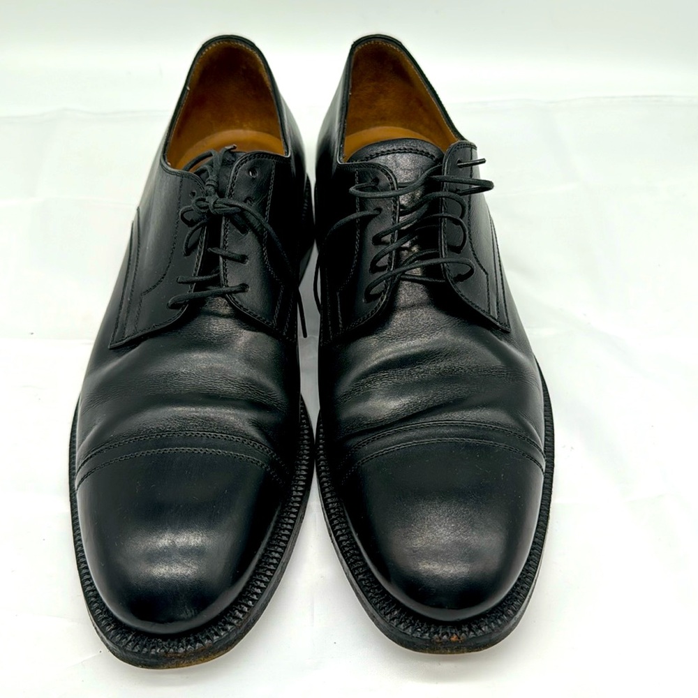 Louis Vuitton shoes 6. Excellent condition